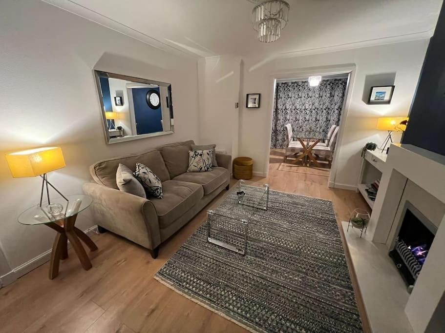 Delightful, Central 3 Bedroom House With Garden & Free Parking 인버네스 외부 사진